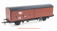 38-123 Bachmann BR VAB Van number 200043 - BR Freight Brown